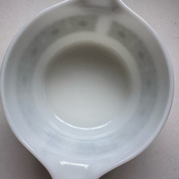 Vintage Pyrex 6” Baking Dish - Picture 3 of 4